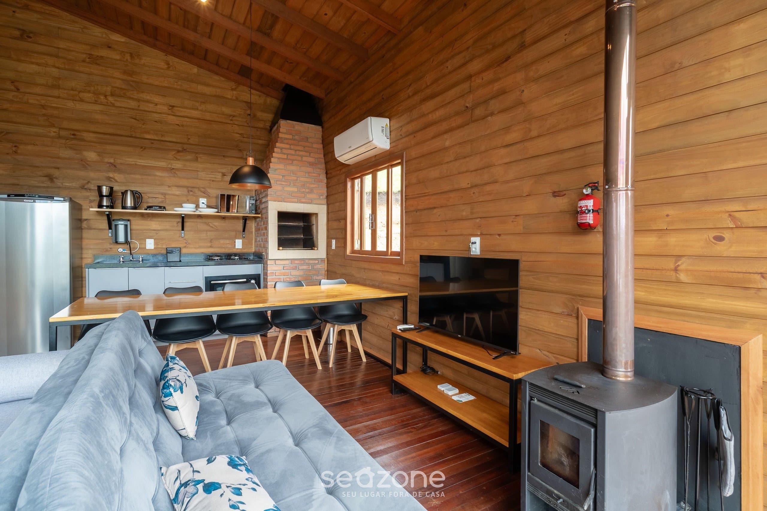 Sala de estar com lareira